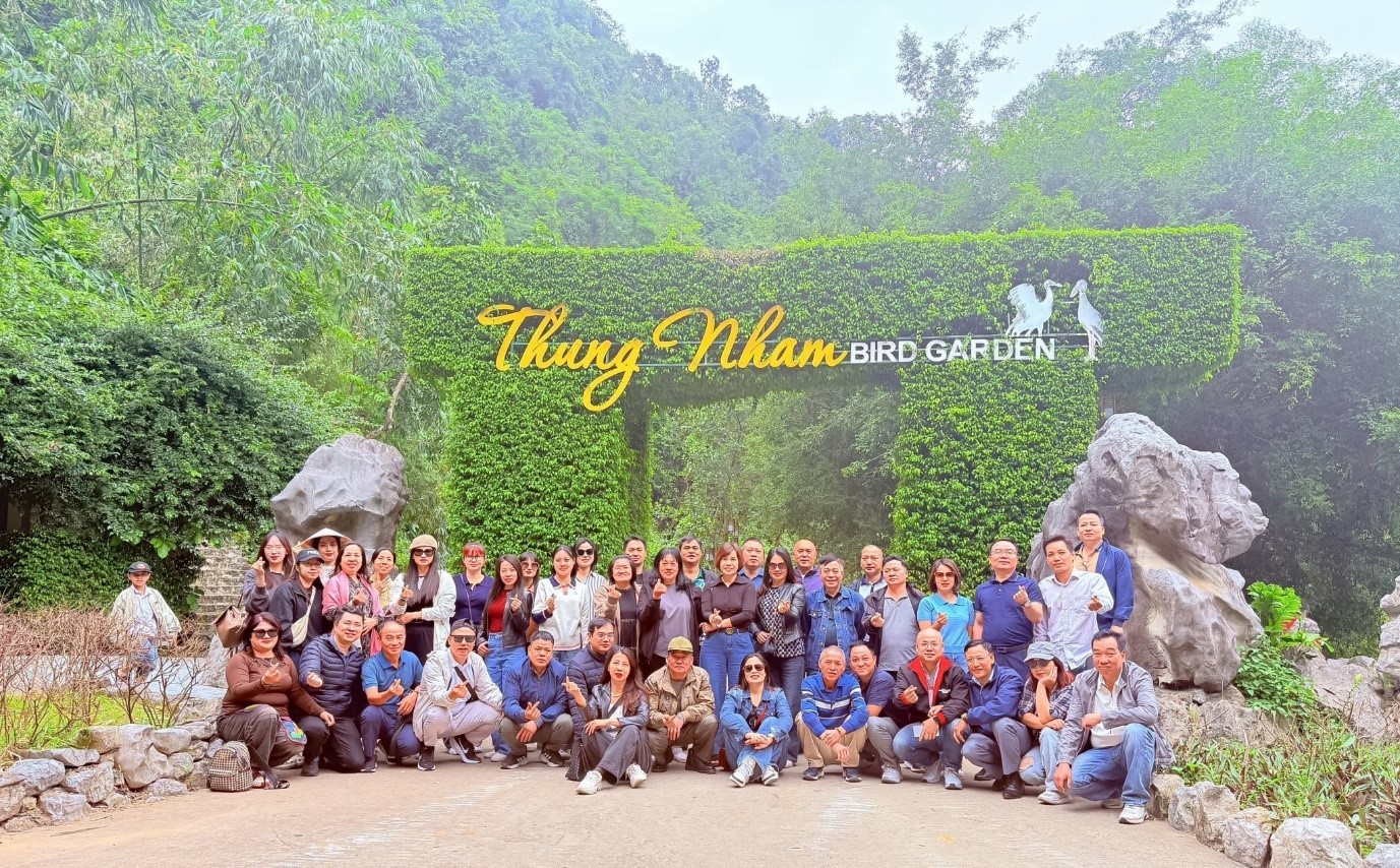 Công ty In Báo Nhân Dân Hà Nội tổ chức chương trình  du lịch Thung Nham - Tri ân và gắn kết nhân dịp 20/10